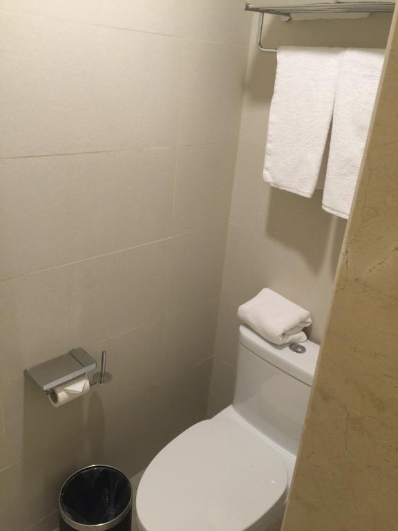 Ji Hotel Jinan Quancheng Square Habitación foto